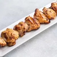 Malai Botti Tikka - 8 Pcs With Humus + Roti