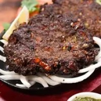Peshaweri Chapli Kabab 2 Pcs with Humus + Roti